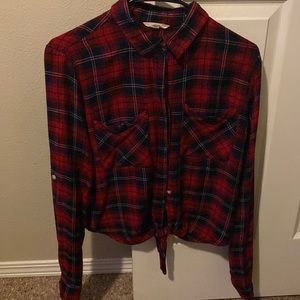 Flannel with a tied bow at the bottom